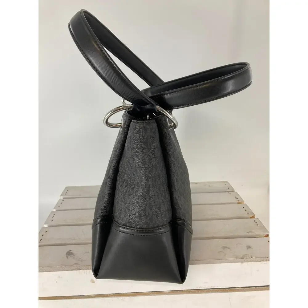 MICHAEL KORS, LARGE BLACK SIGNATURE LEATHER SHOULDER BAG